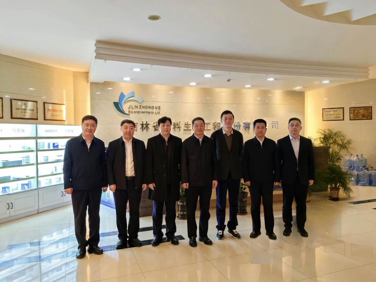 長春市委副書記、市長王子聯到公司調研指導工作 長春市委副書記、市長王子聯到公司調研指導工作